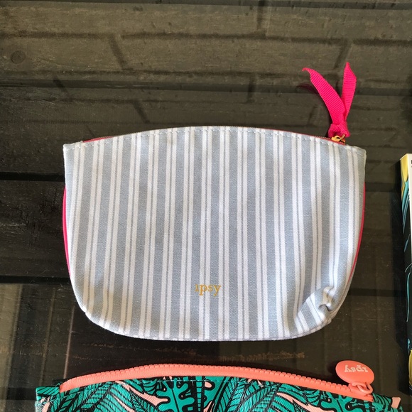 Eyeshadow Eye Liner Bundle of 5 Ispy Cosmetic Bag Bundle - Picture 2 of 6